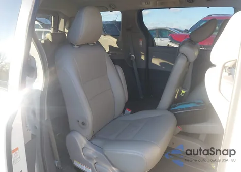 2017 Toyota Sienna Le 8 Passenger from USA, damaged, VIN 5TDKZ3DC5HS778274